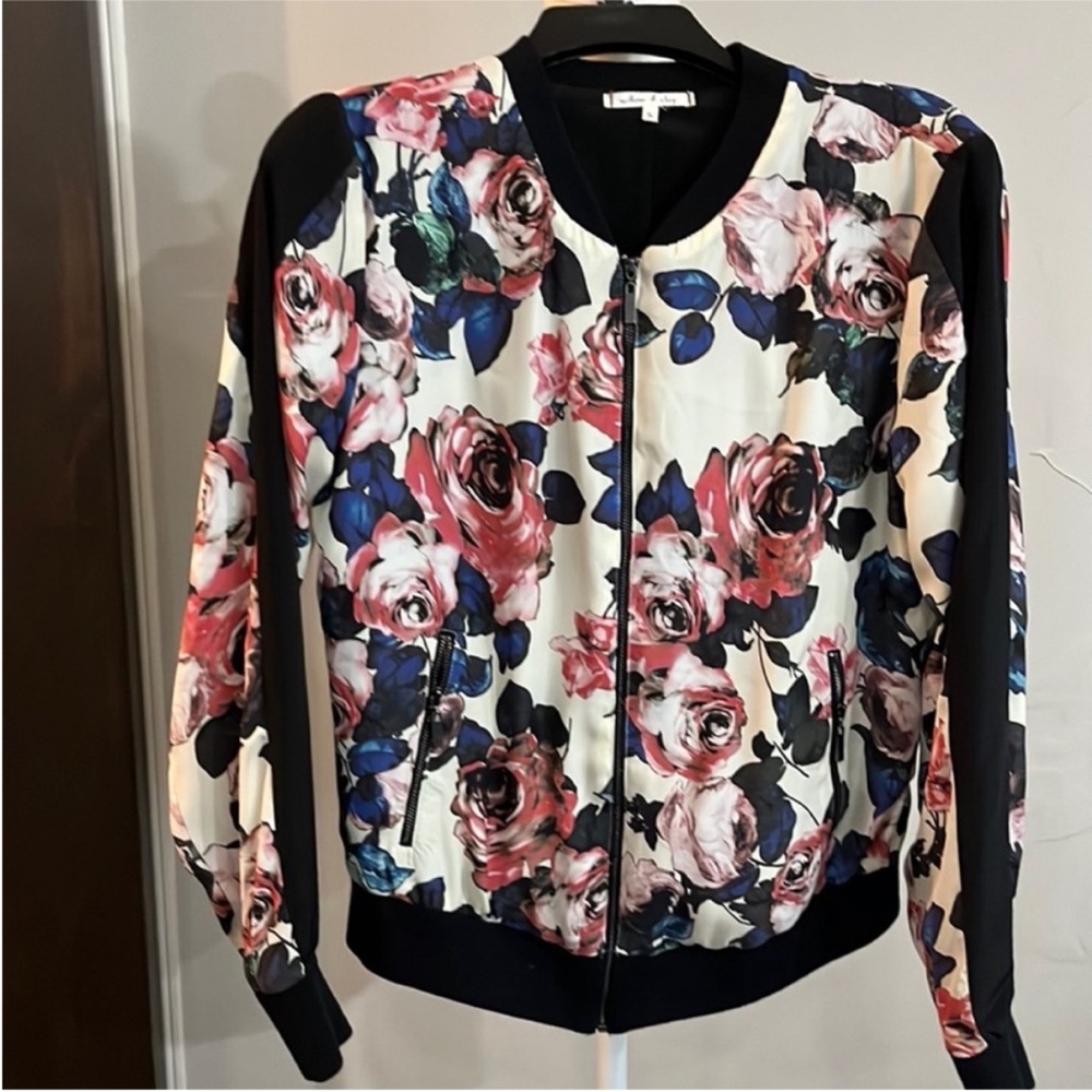 Willow and Clay light jacket size S